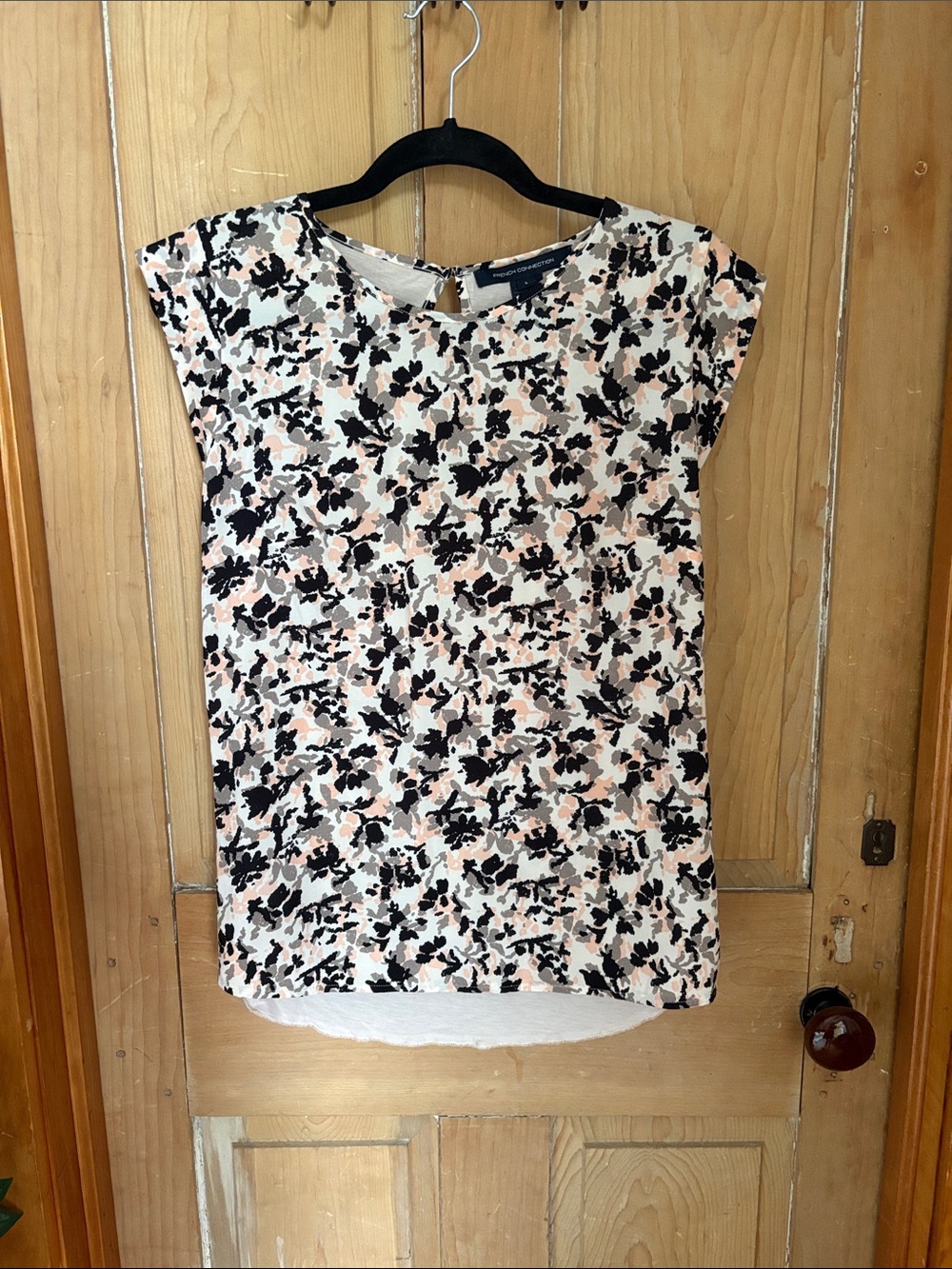 French Connection Black & Blush Floral Cap-Sleeve Blouse